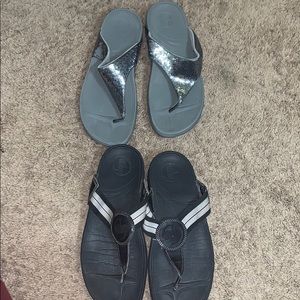 Fit Flop Toe- Post Sandals